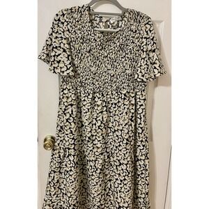 Solution Floral Midi Dress Women's Medium Short Sleeve Casual